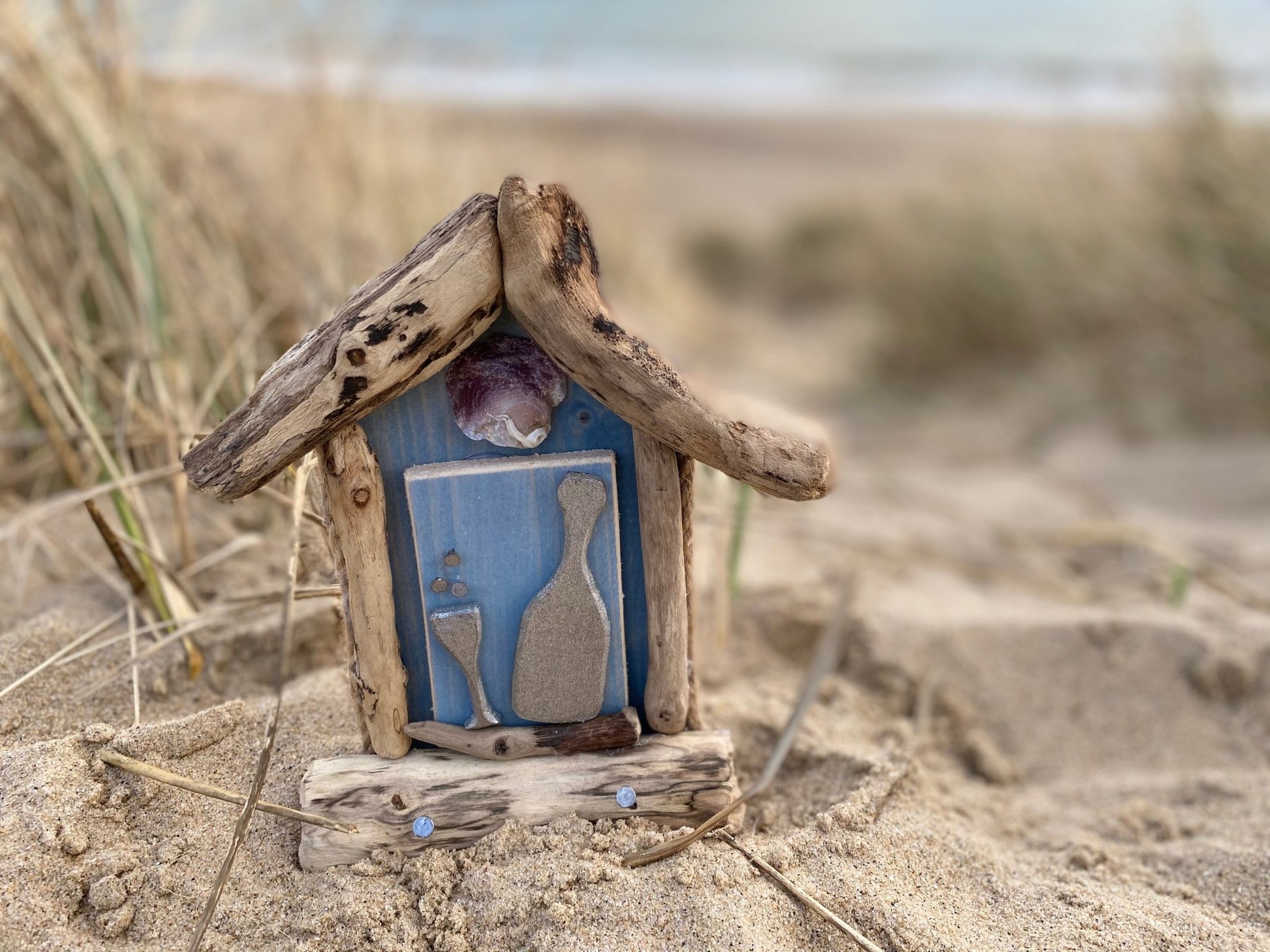 Driftwood Mini Beach Hut Key Hooks - Prosecco Shell - Drift Craft by Jo